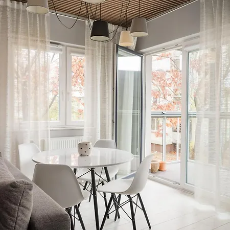 Saska Kepa Stylish Warsaw