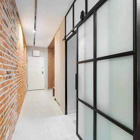 Saska Kepa Stylish By Bookinghost *