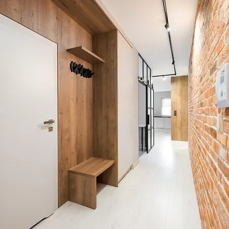 Saska Kepa Stylish By Bookinghost * Varsavia